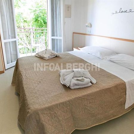 Hotel Paradiso Rimini Extérieur photo