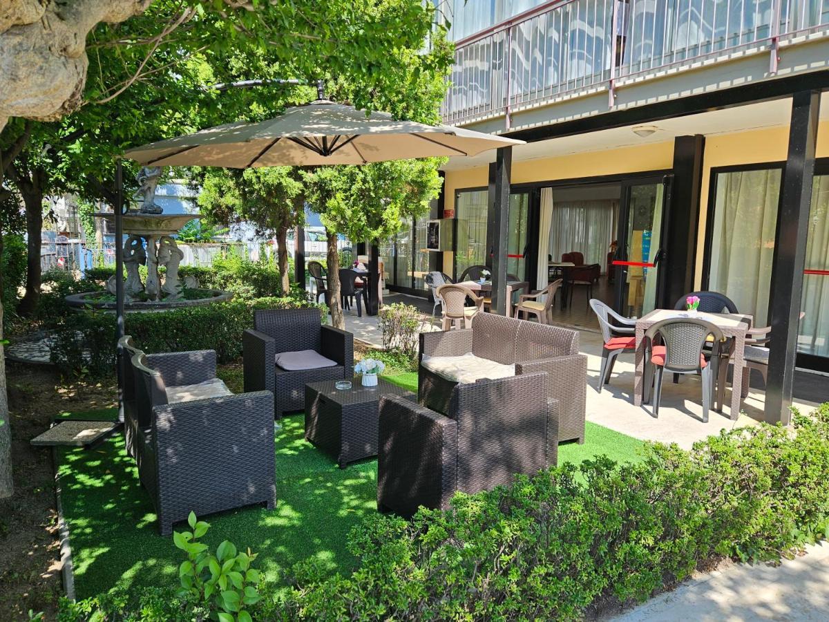 Hotel Paradiso Rimini Extérieur photo