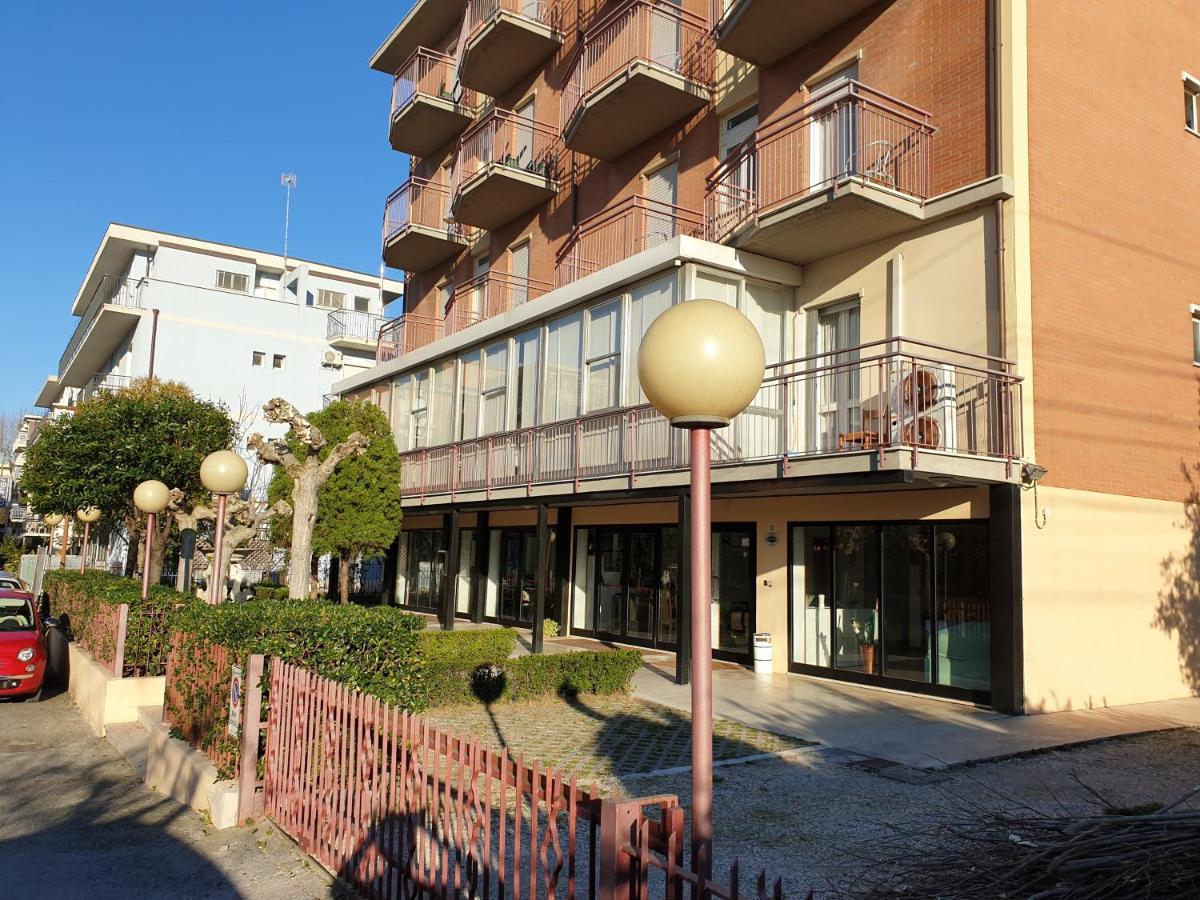 Hotel Paradiso Rimini Extérieur photo